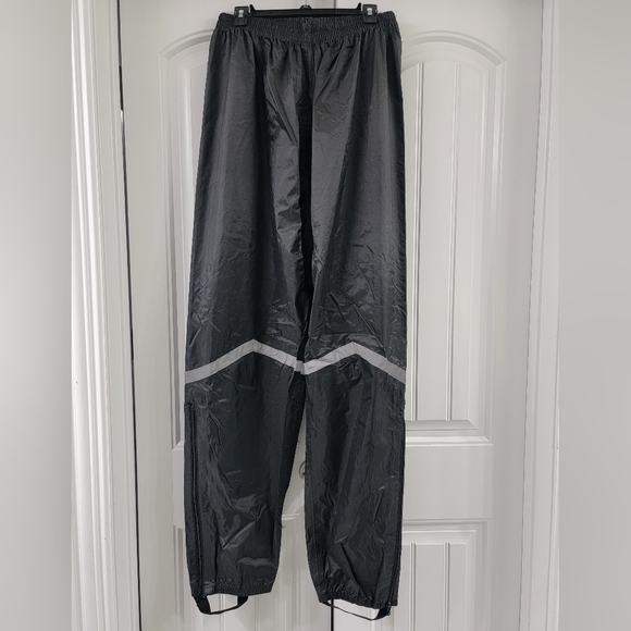 Nelson-Rigg motorcycle rain suit - Picture 5 of 8